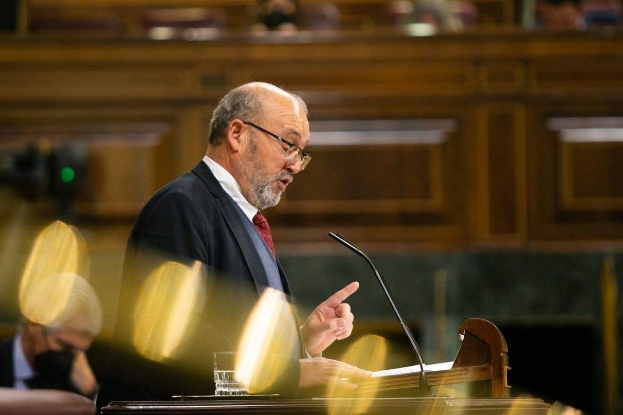 Juan Bernardo Fuentes Curbelo, en una intervención siendo diputado del PSOE. (Foto: Congreso / Europa Press)
