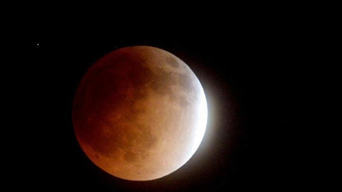 En el 721 a.C. se observa el primer eclipse lunar del que se tiene noticia. Fuente | La Vanguardia.