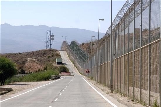 Valla fronteriza entre Marruecos y Melilla.