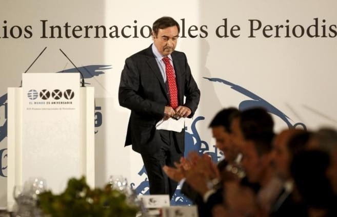 Pedro J. rompe su discurso tras su intervención en el aniversario de El Mundo.