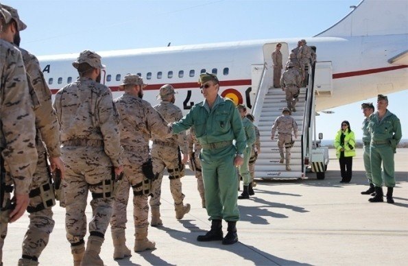 Despedida de los legionarios que partieron hacia Irak el pasado mes de febrero.