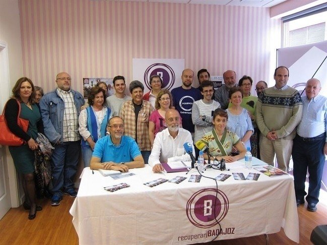 Candidatura de "Recuperar Badajoz", marca local de Podemos.