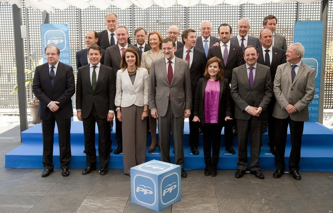 Rajoy, con presidentes autonómicos del PP.