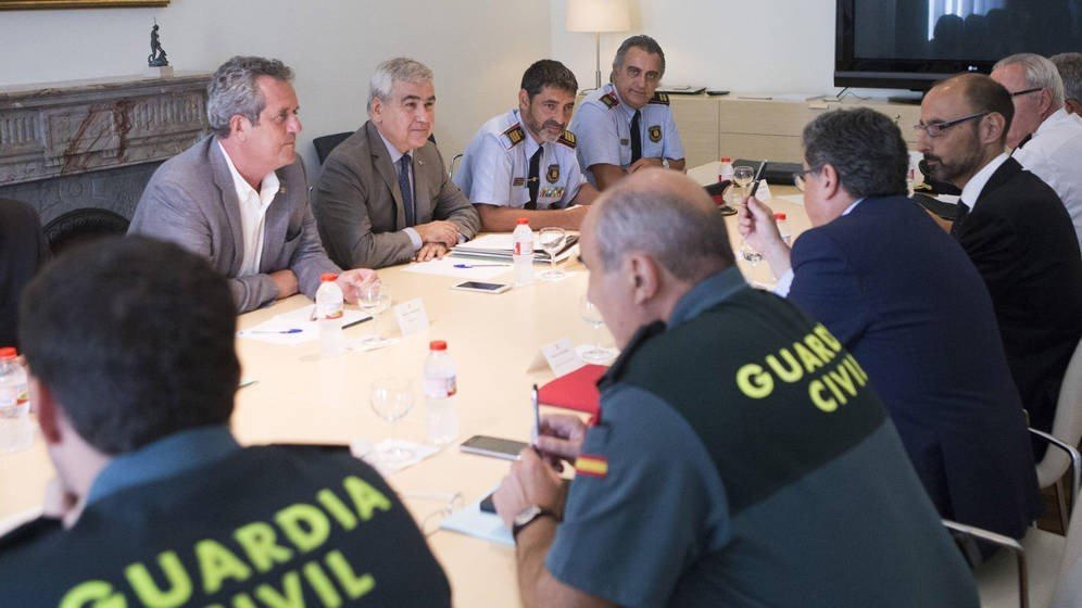 Mandos de Policía Nacional y Guardia Civil, en una reunión junto a Mossos d'Esquadra.