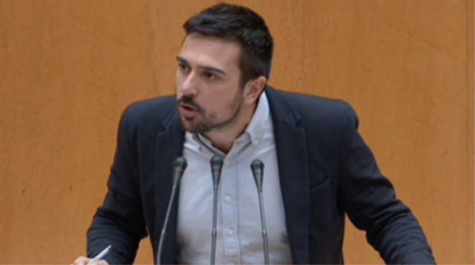 Ramón Espinar durante su discurso en el Senado el pasado viernes.