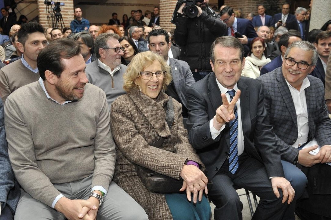Los alcaldes de Valladolid (Óscar Puente), Madrid (Manuela Carmena) y Vigo (Abel Caballero).
