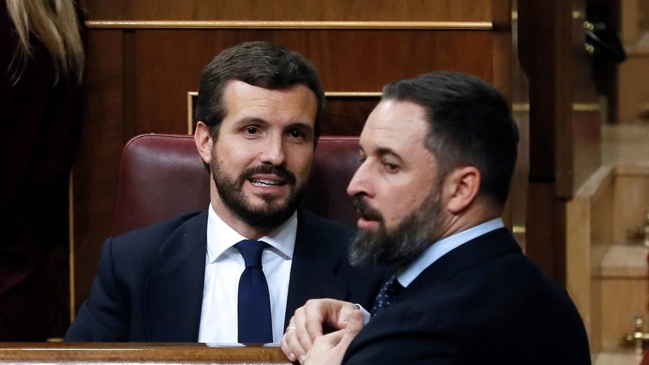 Pablo Casado y Santiago Abascal, en el Congreso de los Diputados.