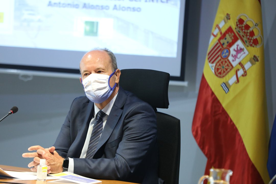 El ministro de justicia, Juan Carlos Campo, en el acto de presentacion de la Guía para el Uso Forense del ADN.