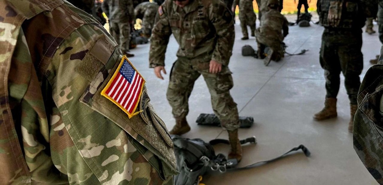 Militares estadounidenses y españoles en el ejercicio 'Swift Response' (Foto: Bripac).