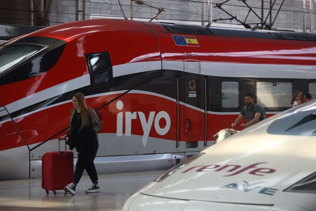 Llegada del tren de alta velocidad Iryo a la estación María Zambrano (Málaga). Imagen de archivo