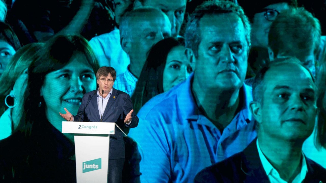 Carles Puigdemont interviene en el congreso de Junts.