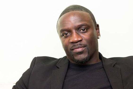 El cambio de Akon: Antes y después