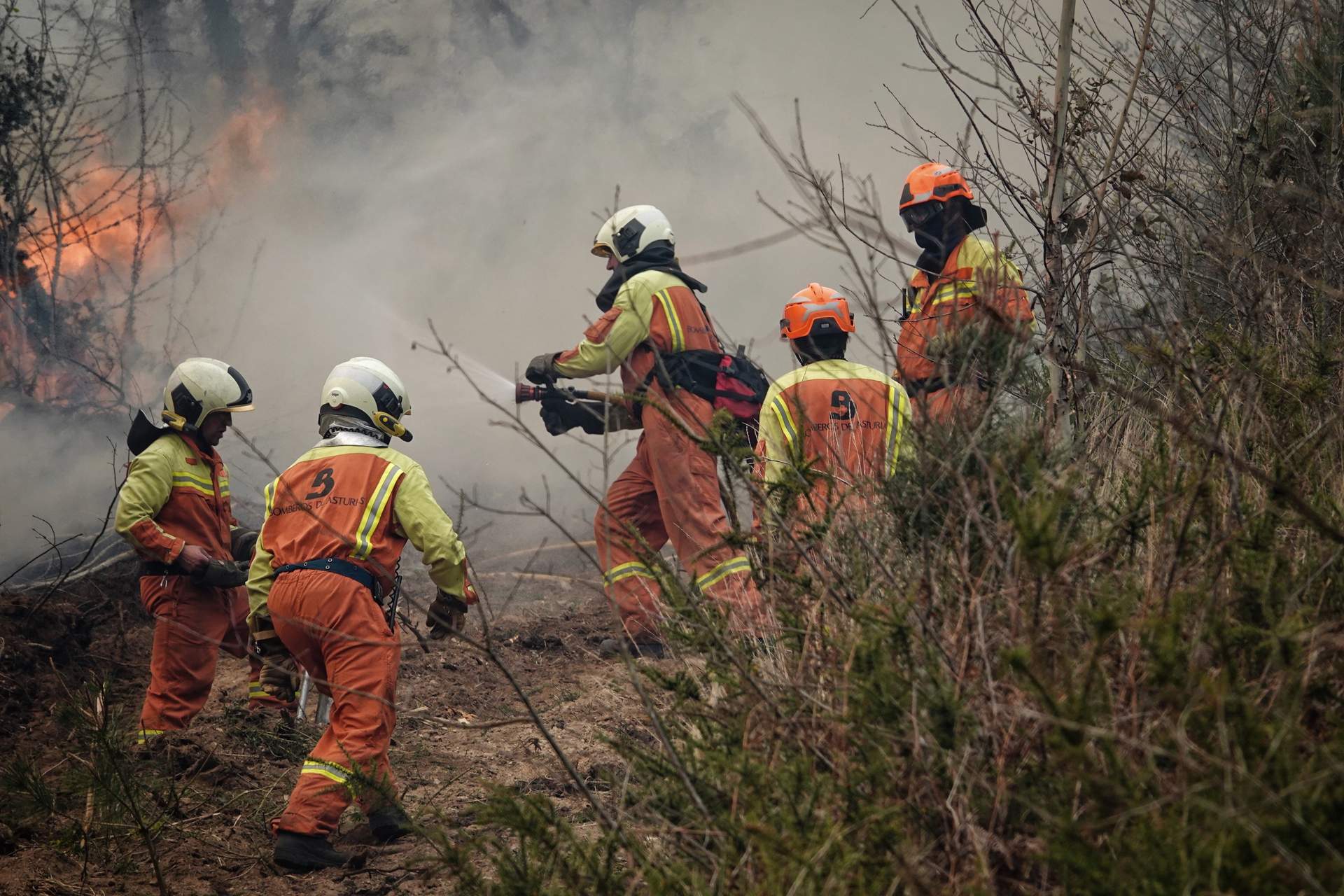 Imágenes de los incendios de los concejos de Valdes y Tineo (Asturias)
30/3/23
Foto Xuan Cueto.