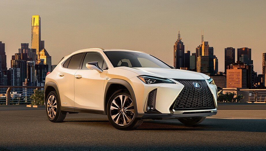 Lexus UX 250h y RC 300h
