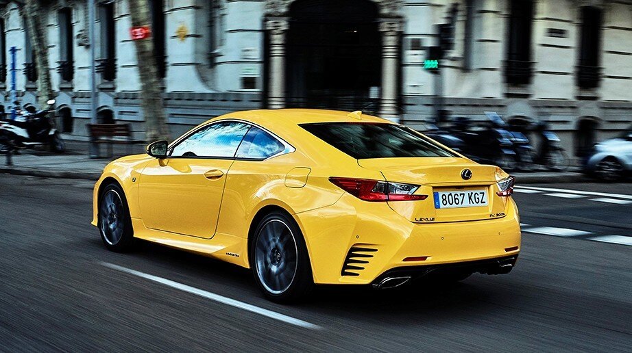 Lexus UX 250h y RC 300h