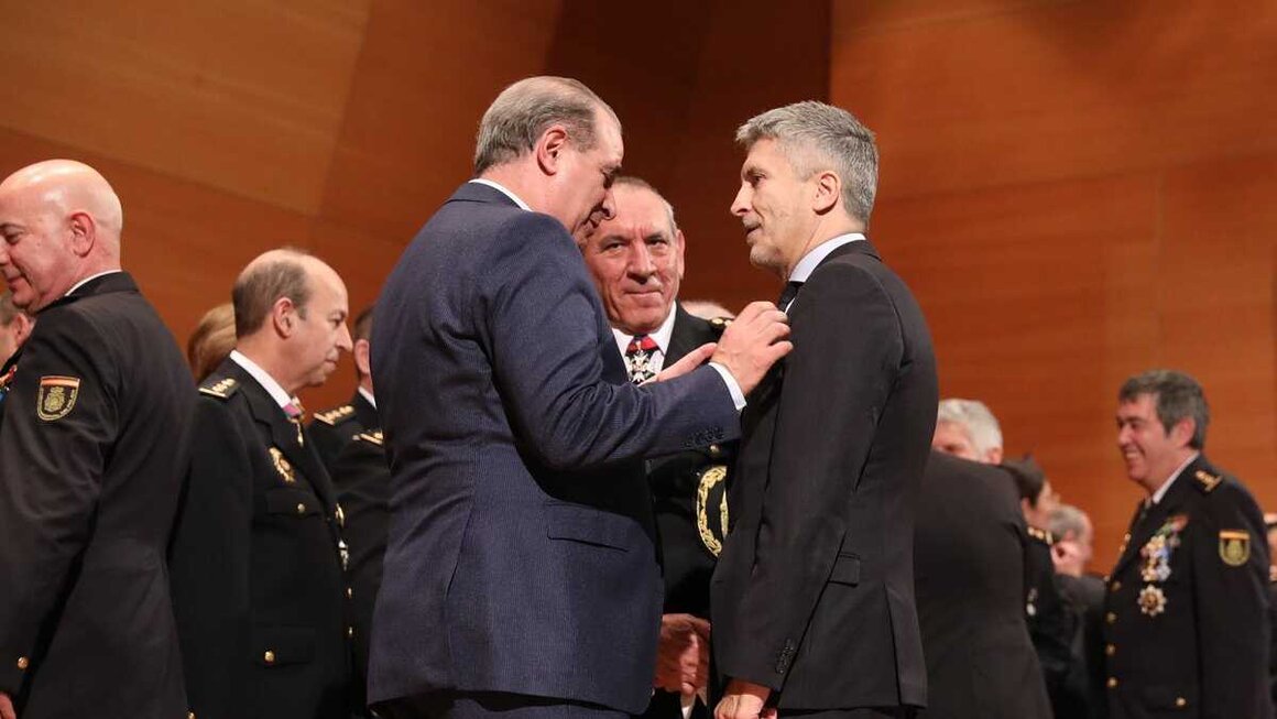 (I-D) El director general de la Polic&iacute;a Nacional, Francisco Pardo, el ministro del Interior, Fernando Grande- Marlaska, y el ex director adjunto operativo (DAO) de la Polic&iacute;a Nacional, Jos&eacute; &Aacute;ngel Gonz&aacute;lez (Firma: Marta Fern&aacute;ndez / Europa Press).