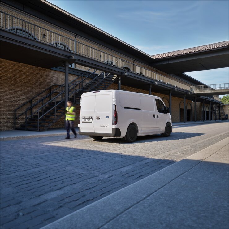 2026 Transit City L1H1. License valid for earned editorial, press releases, press kits. All print and non-broadcast digital and online media, plus Retail and Point of Sale. Region: Global. Expiry: In perpetuity. This content is solely for editorial use and for providing individual users with information. Any storage in databases, or any distribution to third parties within the scope of commercial use, or for commercial use is permitted with written consent from Ford in Europe GmbH only.