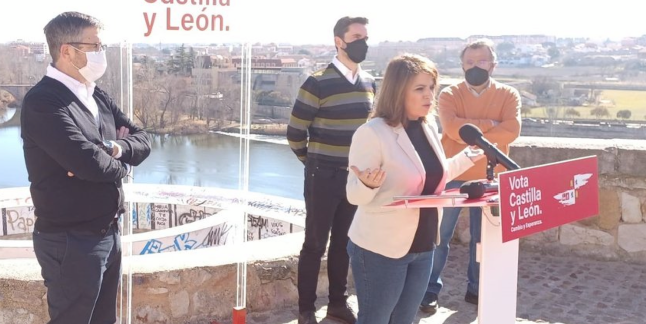 Adriana Lastra, durante su intervenci&oacute;n en la campa&ntilde;a electoral de Castilla y Le&oacute;n.