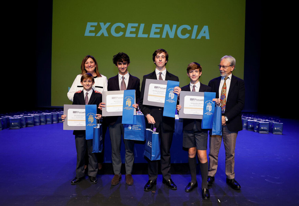 Premios Excelencia y M&eacute;rito. Organizados por la Concejal&iacute;a de Educaci&oacute;n. Concejal Eva Cabello RIoja