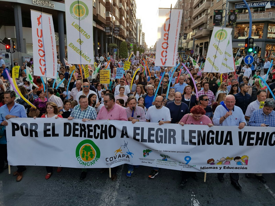 Manifestacion en Valencia contra  la imposici&oacute;n del valenciano