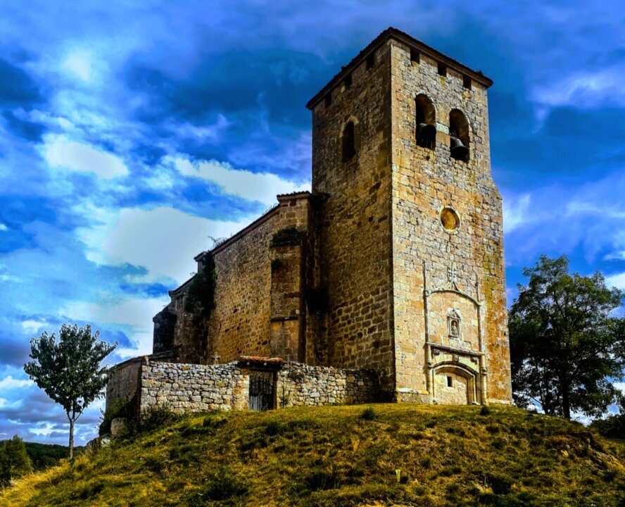 Iglesia g&oacute;tica de Fuenteodra, en Burgos.