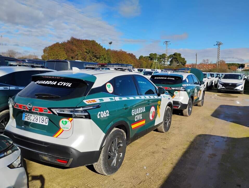 La Guardia Civil de Salamanca cardioprotege diez veh&iacute;culos patrulla para atender a los peque&ntilde;os municipios de la provincia.