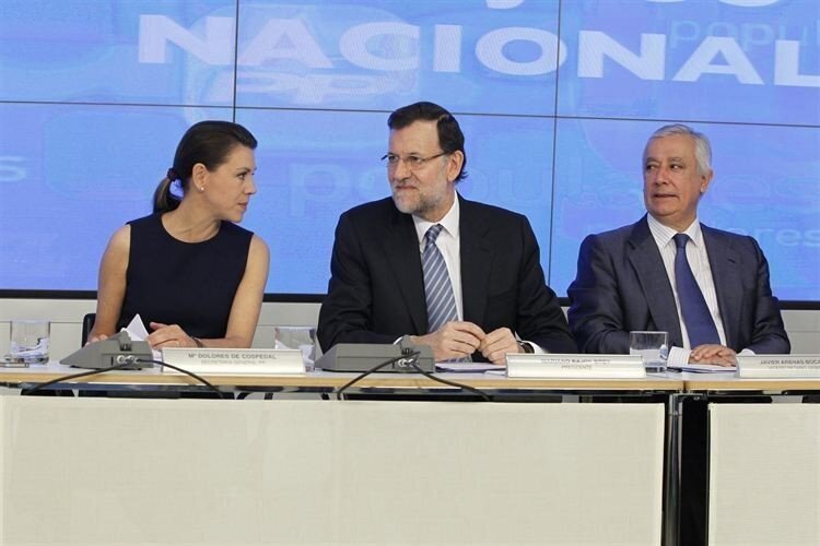 Mariano Rajoy, en un Comit&eacute; Ejecutivo Nacional junto a Cospedal y Arenas.