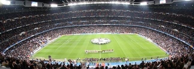 El Bernab&eacute;u durante un partido de Champions.