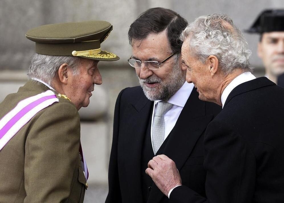 El rey, Rajoy y Moren&eacute;s.