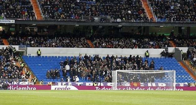 Aspecto de la grada joven del Bernabéu, tras la expulsión de cientos de ultrassur.
