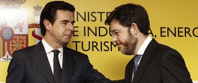 El ministro Soria y Alberto Nadal.