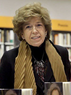 Pilar Urbano.