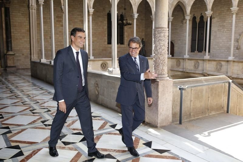 Reunión entre Pedro Sánchez y Artur Mas.