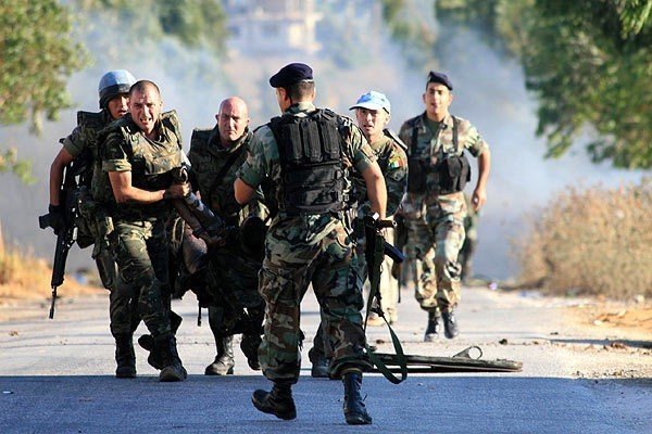 Instantes posteriores al atentado contra tropas españolas en Líbano, en 2007.