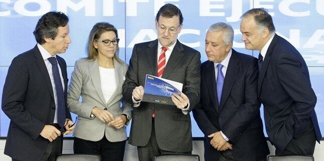 Mariano Rajoy, junto a Cospedal, Floriano, Arenas y Gonz&aacute;lez Pons.