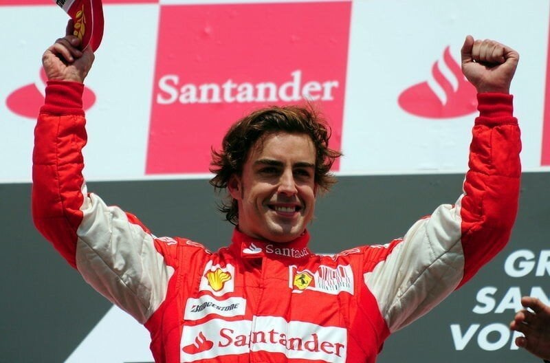 Fernando Alonso, en el podio.