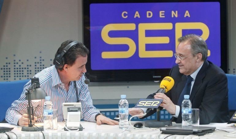 José Ramón de la Morena entrevistando a Florentino Pérez.