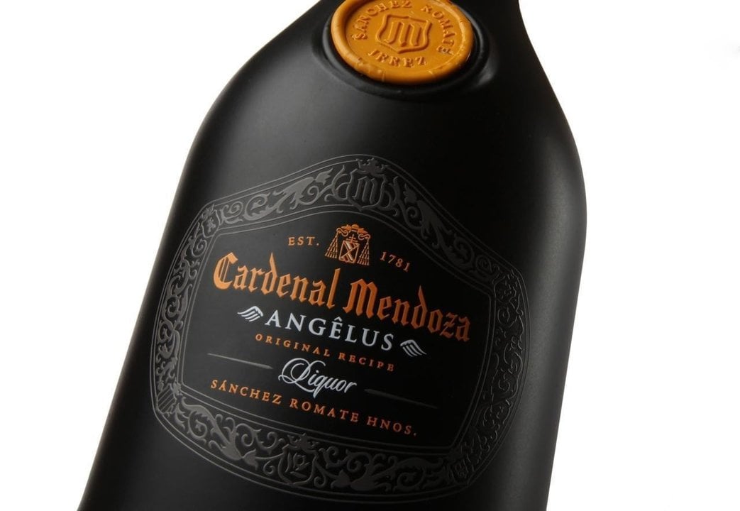 Imagen promocional del brandy jerezano Cardenal Mendoza Ángelus. 