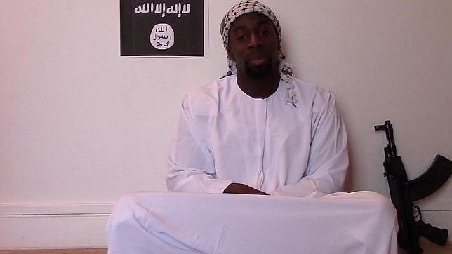 Coulibaly en un fotograma de su vídeo de reivindicación.