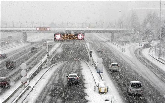 Una autopista española durante el último temporal de nevadas.