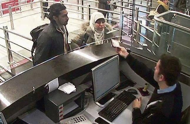 Las cámaras de seguridad captaron a la pareja de Ahmed Coulibaly -uno de los terroristas de Charlie Hebdo- huyendo a Siria a través de Barajas.