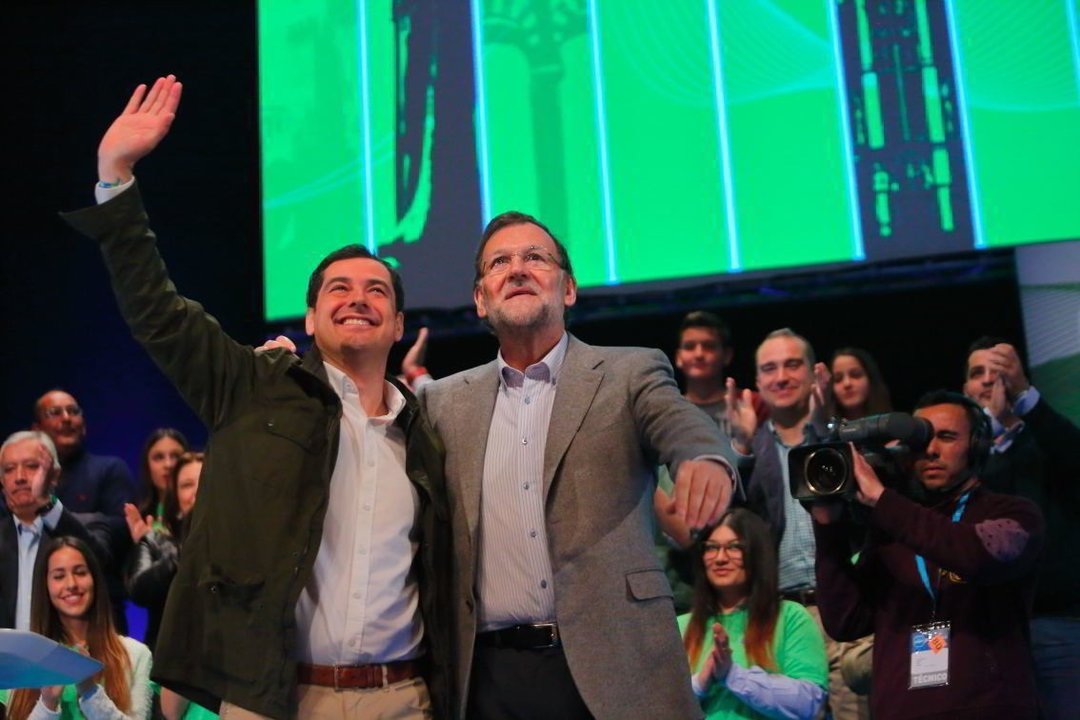 Mariano Rajoy y Juanma Moreno en Roquetas.