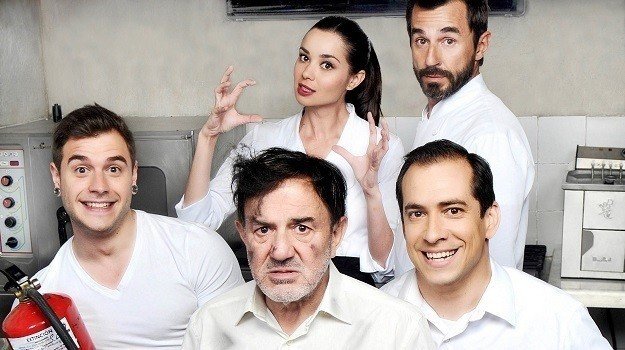 Los actores de 'El chiringuito de Pepe', de 100 Balas.