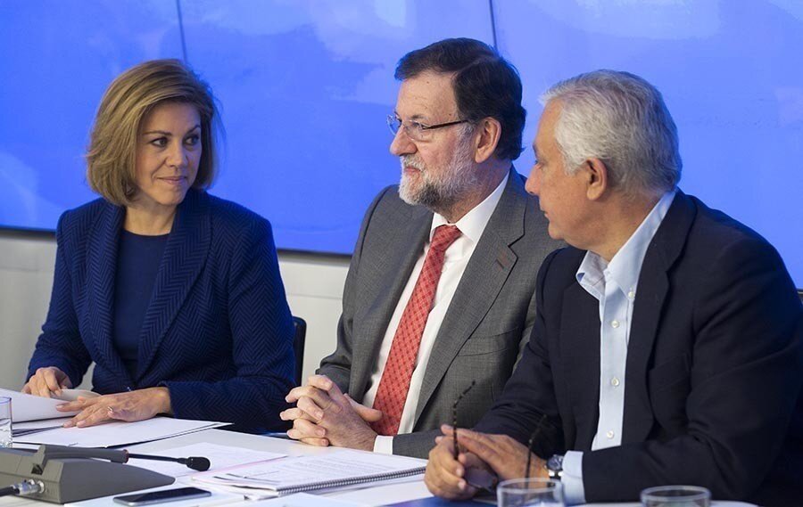 Mar&iacute;a Dolores de Cospedal, Mariano Rajoy y Javier Arenas.