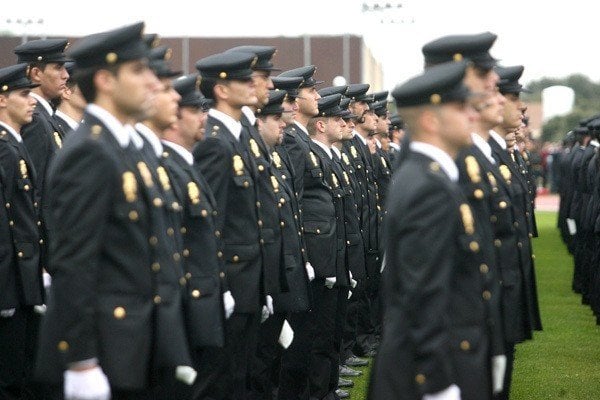 Jura de policías en Ávila.