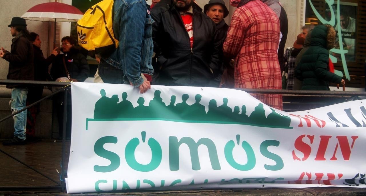 Pancarta de Somos Sindicalistas en las Marchas de la Dignidad en Madrid.