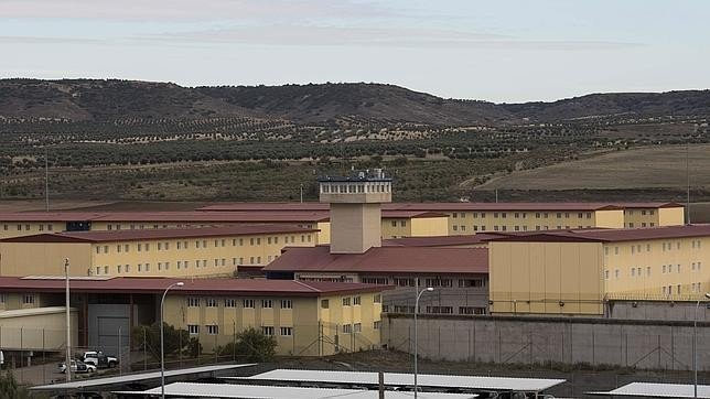 Vista exterior de la cárcel de Aranjuez.