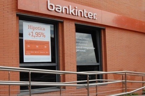 Anuncio de hipotecas en una sucursal de Bankinter.
