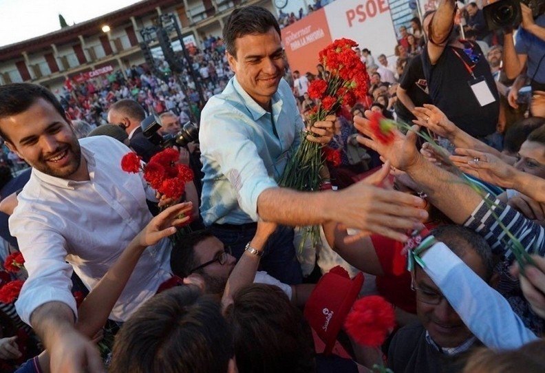 Pedro Sánchez de campaña electoral