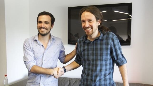 Alberto Garz&oacute;n y Pablo Iglesias.